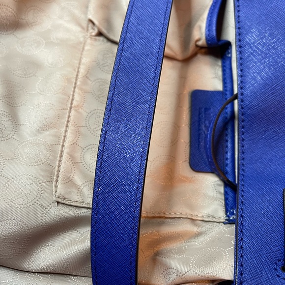 Michael Kors blue Hamilton style bag, EUC - Picture 7 of 15